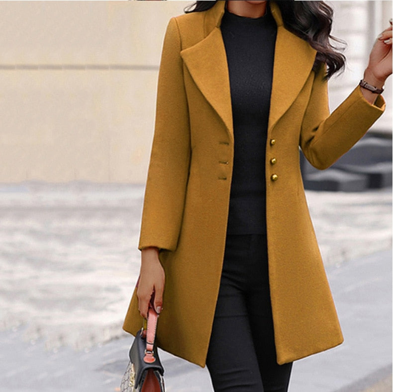 Vivienne - Classic Button-Detail Coat