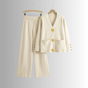 Livia - Buttoned Lounge Set