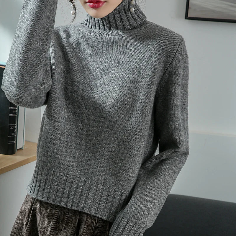 Eloise | Refined Cashmere-Blend Turtleneck