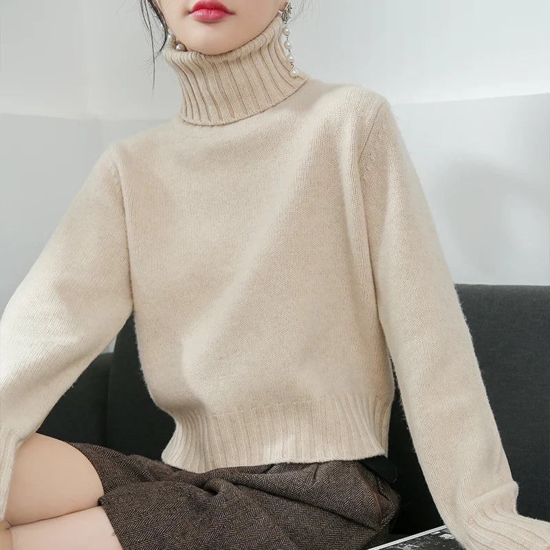 Eloise | Refined Cashmere-Blend Turtleneck