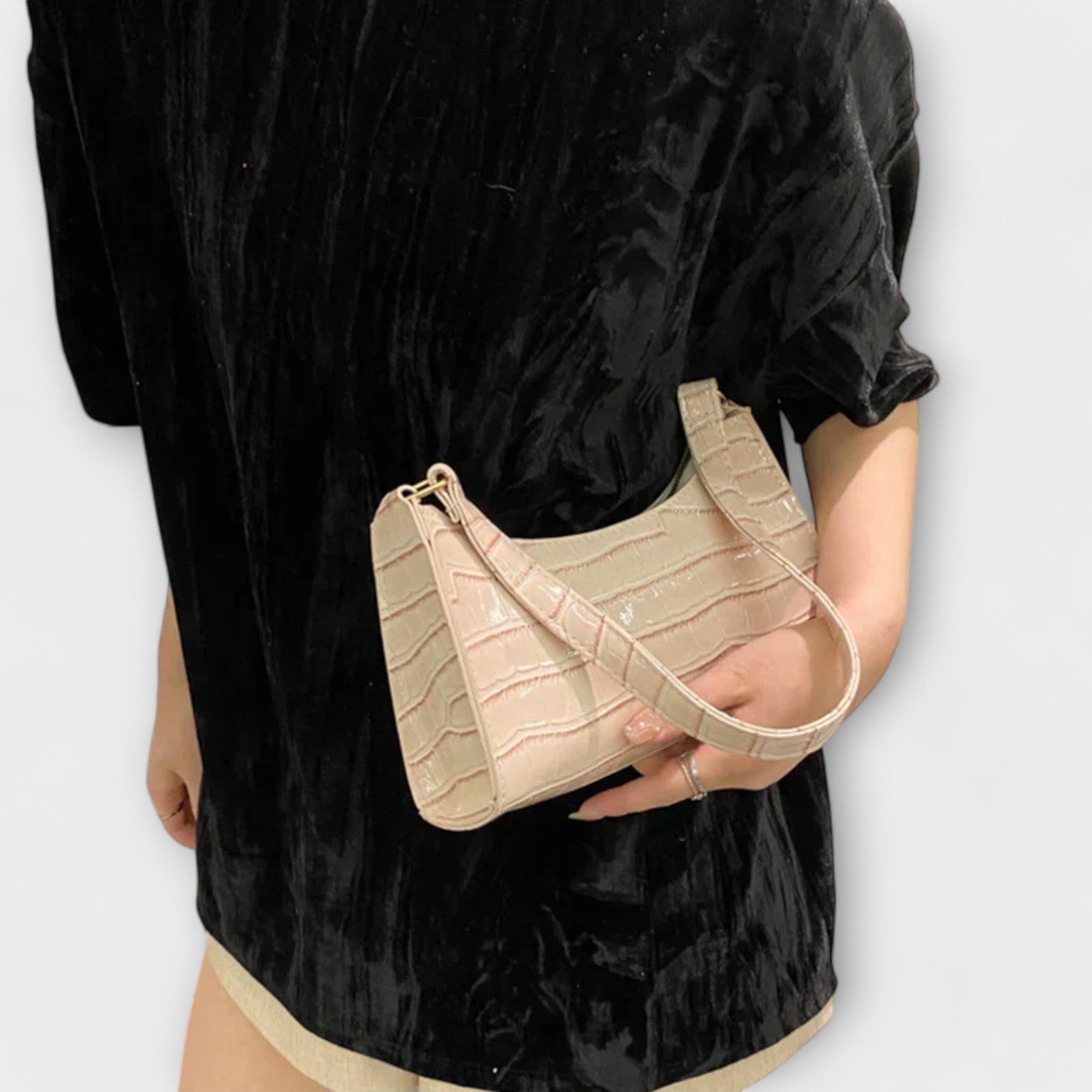 Ava - Shiny Leather Bag