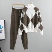 Vera - Stylish Turtleneck Set