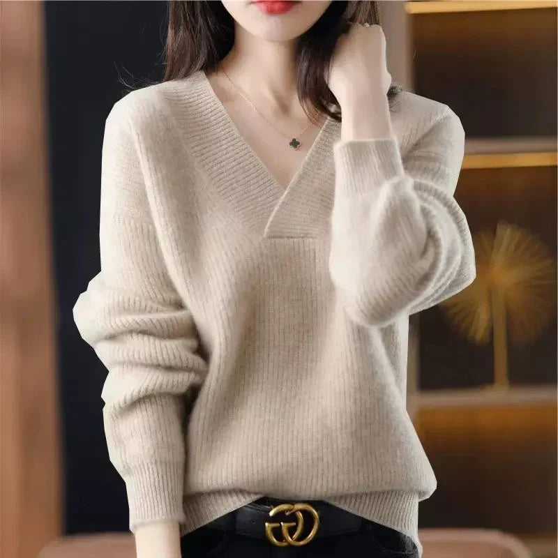 Elise | Airy Cashmere-Blend V-Neck