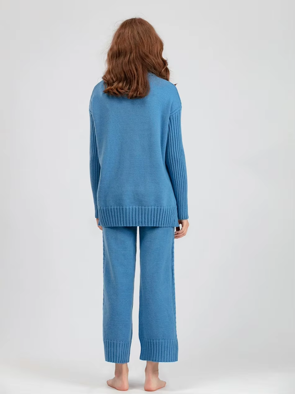 Adriana - Cozy Turtleneck Set